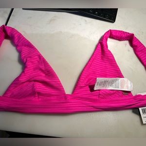 *NWT* hot pink bikini top